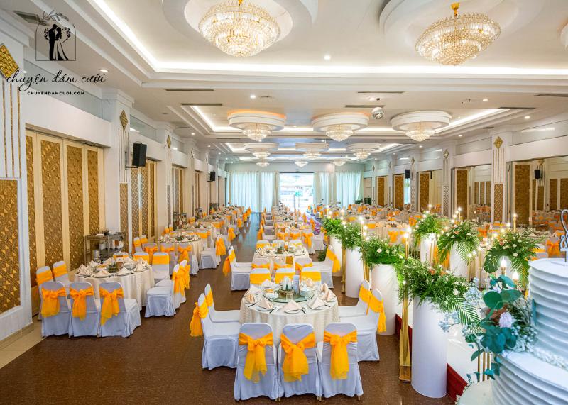 Không gian sảnh tiệc tại Sun Palace có thể chứa lên đến 1000 khách