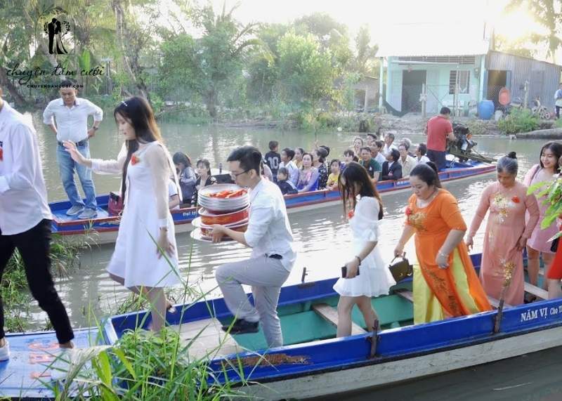 Sự hỗ trợ đầy chân thành khiến đám cưới miền tây ngày xưa  thêm đong đầy yêu thương