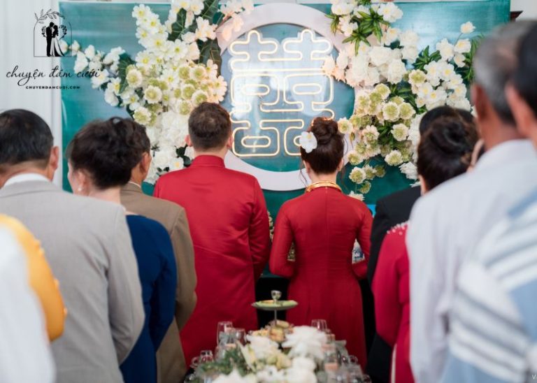 Bài khấn gia tiên khi đón dâu về: Ý nghĩa và cách thực hiện