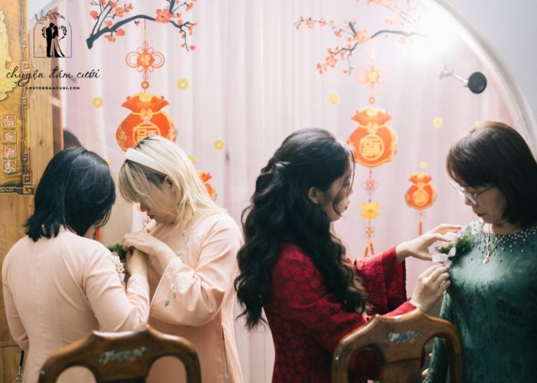 Lý do hoa cài áo đám cưới hai họ không thể thiếu trong ngày cưới