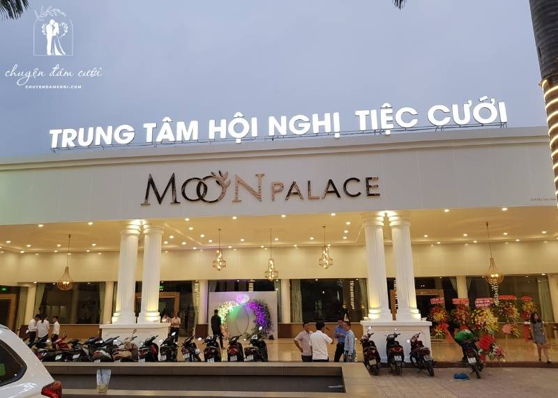 Sân khấu lung linh trong tiệc cưới tại nhà hàng Moon Palance