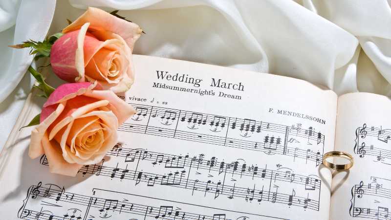 Chọn nhạc cho lễ cưới: Lắng đọng, ngọt ngào hay bùng nổ cảm xúc? 3 Vai trò quan trọng của âm nhạc trong lễ cưới